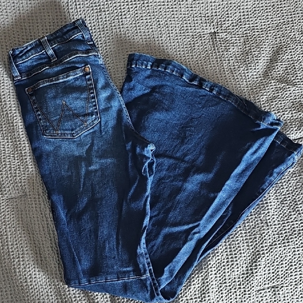 Wrangler Retro Bell Bottom Jeans – Women’s Size 28×34 – Western Flare - Picture 6 of 13